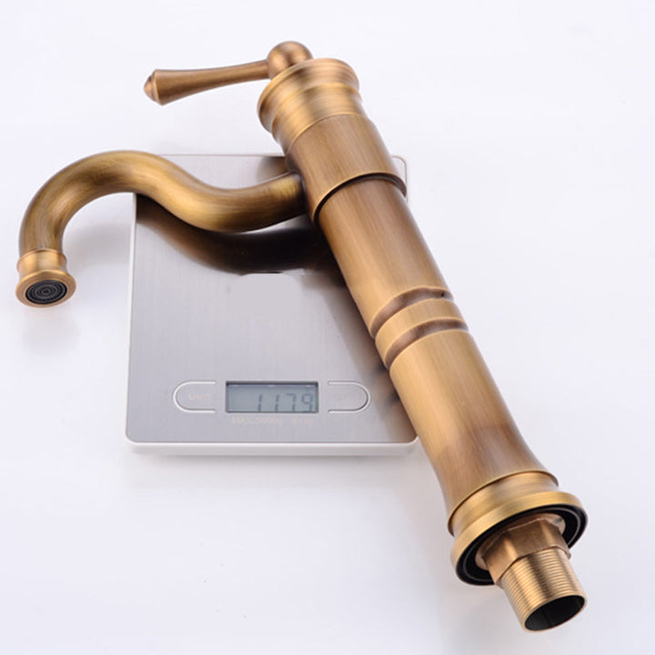 Lisslune | Classic basin tap with swivel spout, single lever basin mixer