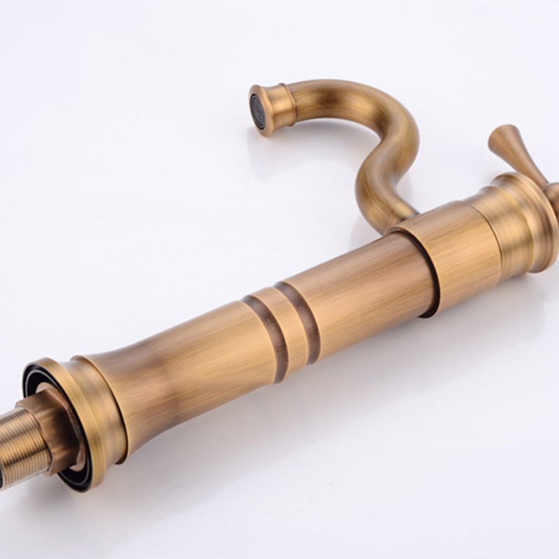 Lisslune | Classic basin mixer with swivel spout, single lever basin mixer
