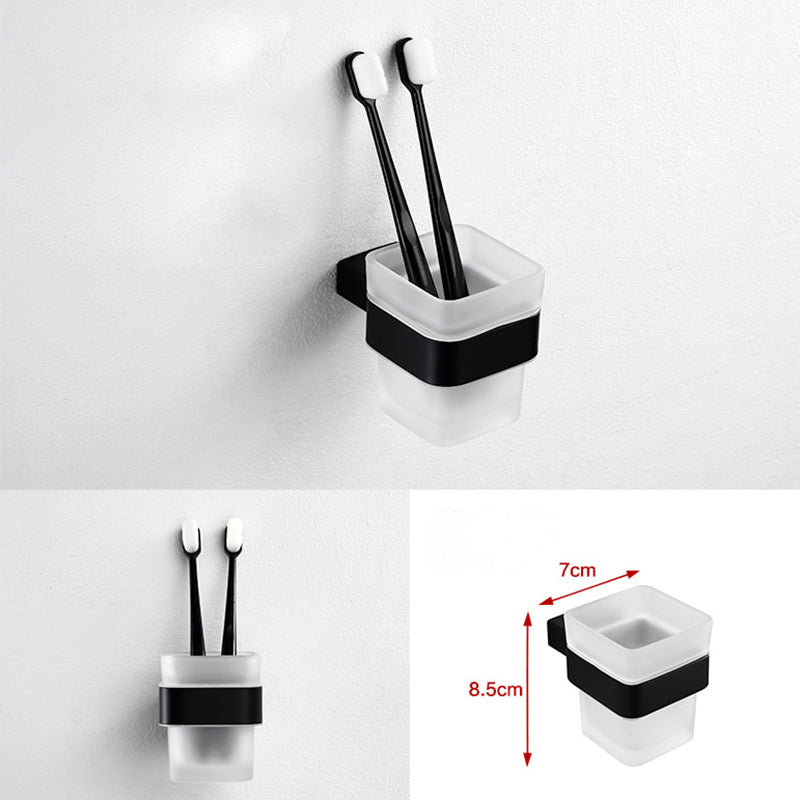 Lisslune | Traditional Bathroom Accessories Hardware Set in Black Metal