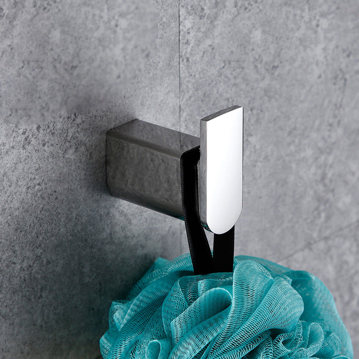 Lisslune | Contemporary Bathroom Accessories Hardware Set in Silver with Soap Dish