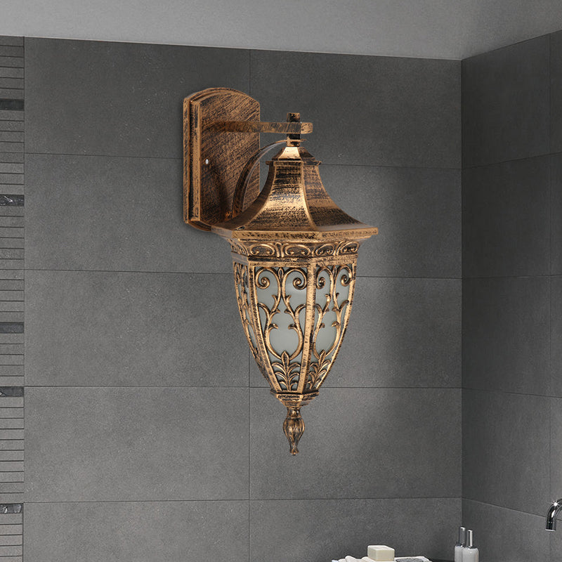 Skørter | Country Urn-shaped Wall Light 1-Bulb Aluminum Wall Lamp Light in Brass for Outdoor Areas