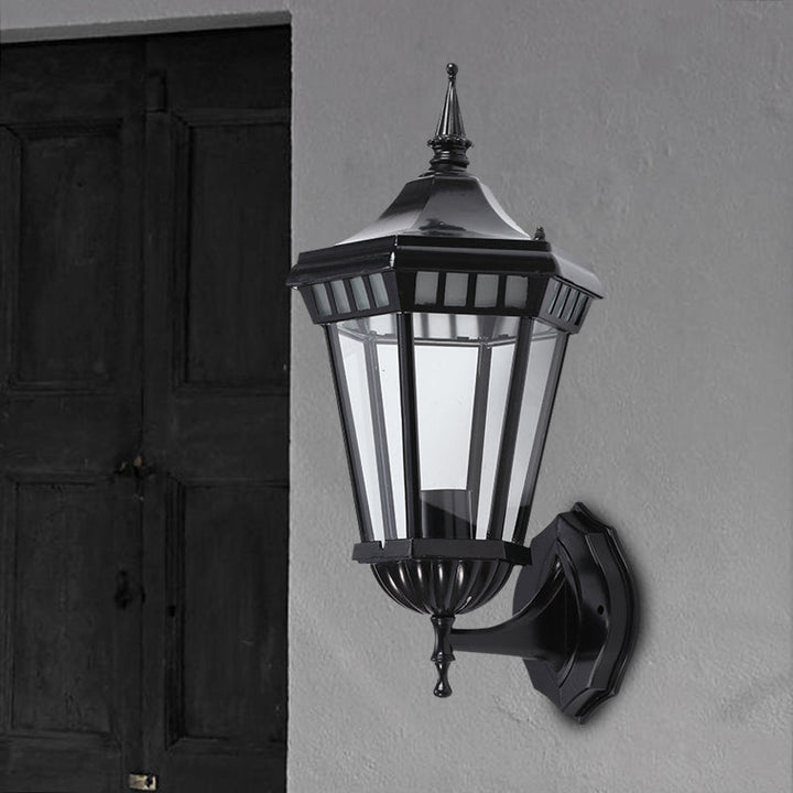 Skørter | Black 1-Light Wall Lamp Rustic Clear Glass Pavilion Wall Mount Light for Courtyard