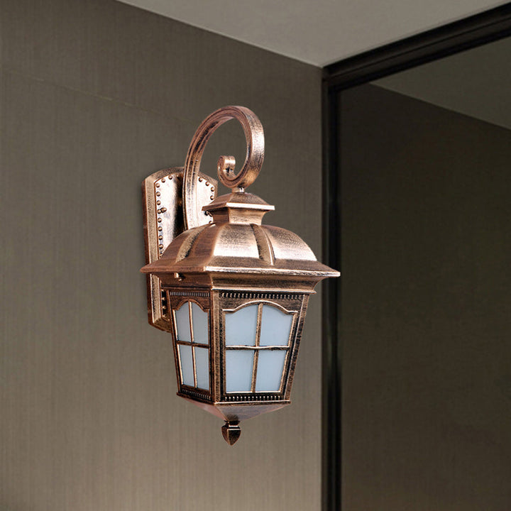 Skørter | 1-Light Twisted Arm Wall Lamp Farm Black/Gold Aluminum Wall Mounted Light for Courtyard