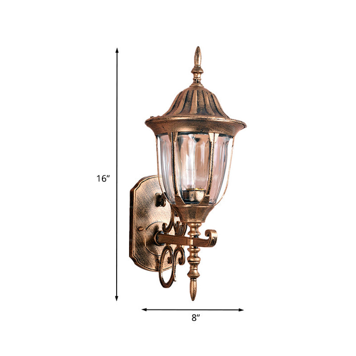 Skørter | Brass Urn-like Wall Lantern Lamp Lodges Clear Prism Glass 1 Light Outdoor Wall Light Fixture
