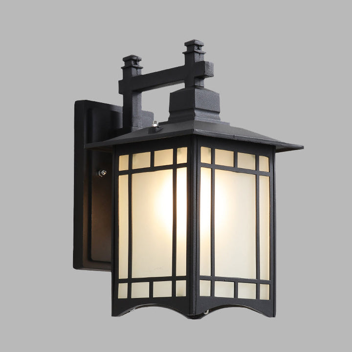 Skørter | 1 Light Pavilion Wall Lamp Farmhouse Black/Brass Finish Aluminum Wall Mount Lamp with Frosted Glass Shade