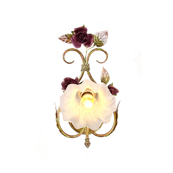 Skørter | Cream Glass Green Wall Lamp Wave Shaped 1 Light Korean Flower Sconce Lamp with Heart Shaped Arm