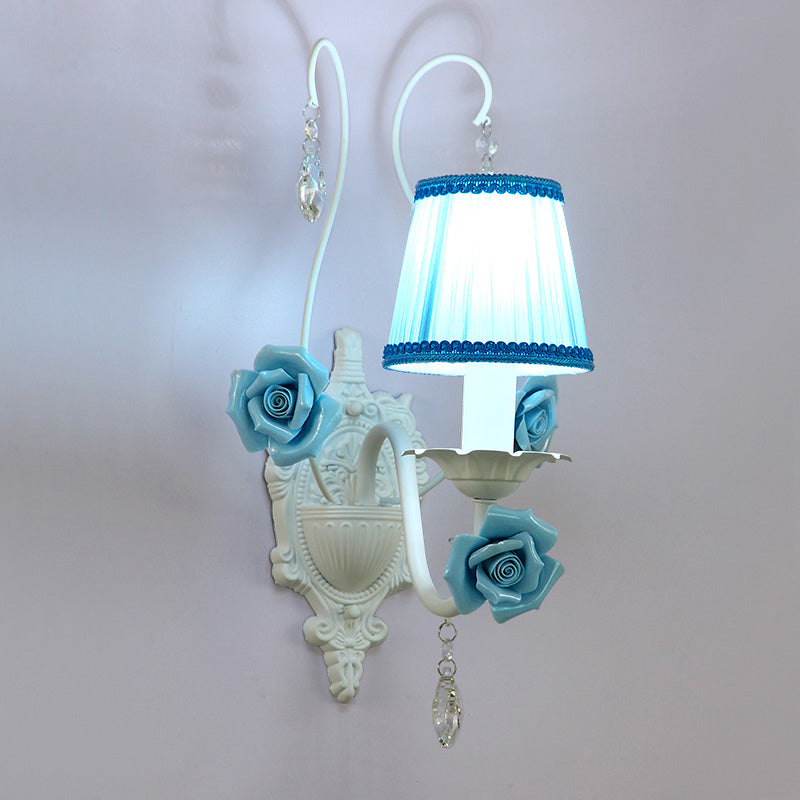 Skørter | White 1/2-head Wall Lamp Romantic Pastoral Fabric Cone Wall Lighting with Clear Crystal Drapery