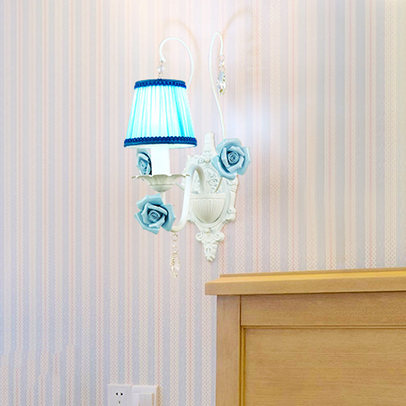 Skørter | White 1/2-head Wall Lamp Romantic Pastoral Fabric Cone Wall Lighting with Clear Crystal Drapery