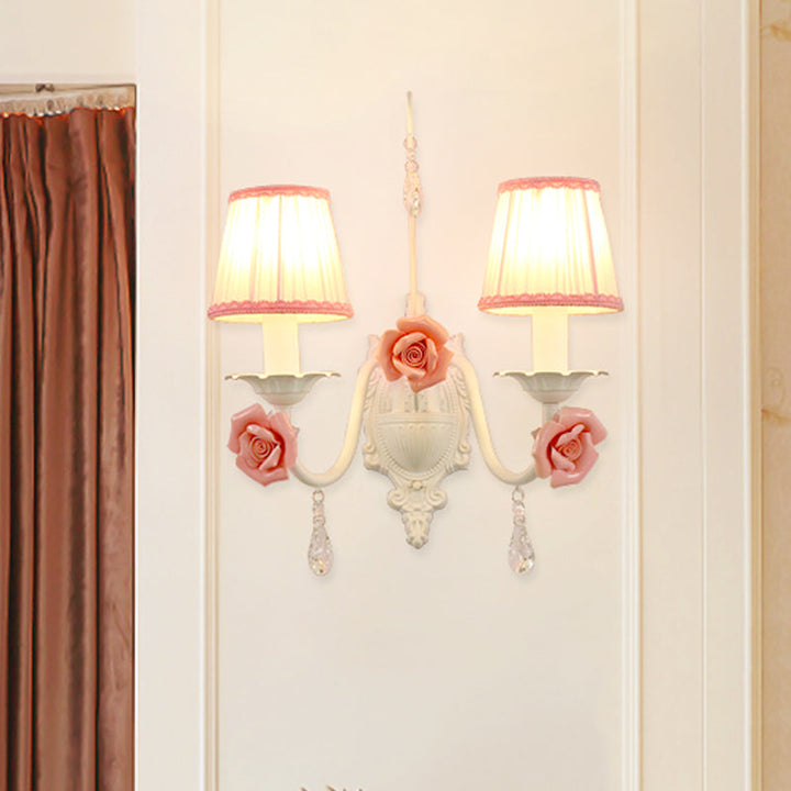 Skørter | 1/2-Head Fabric Wall Lamp Korean Flower White Pleated Shade Living Room Wall Lamp with Crystal Pendant
