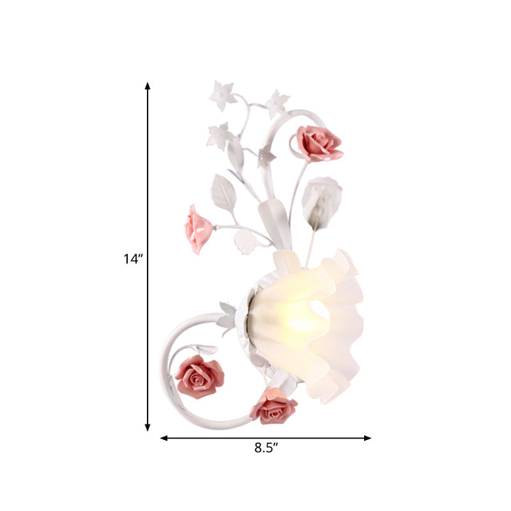 Skørter | Countryside Scalloped Wall Light 1 Lamp White Glass Wall Mounted Lamp with Pink Rose for Bedroom, Left/Right