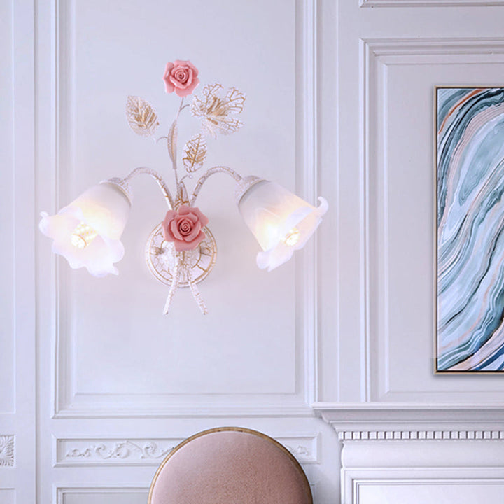 Skørter | 1/2-Light Wall Sconce Pastoral Floral White Glass Wall Mount Lamp with Metal Curved Arm for Living Room
