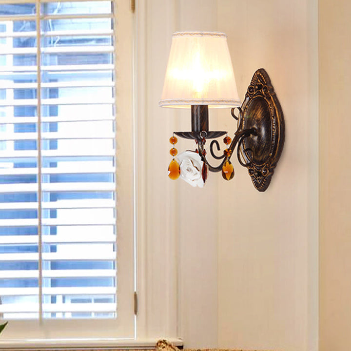 Skørter | Fabric Antique Brass Wall Lamp Tapered 1 Head Pastoral Style Wall Mounted Light with Coffee Crystal