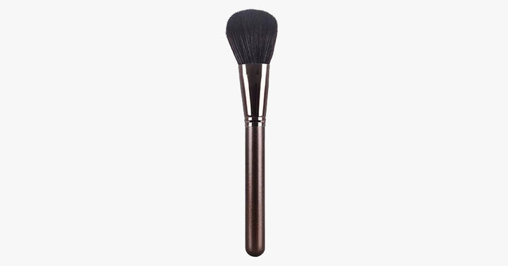 Lisslune | Powder Makeup Brush - Made from synthetic fibers - Full & round shape - For loose and pressed powder products - Perfect for foundations, blush & bronzer
