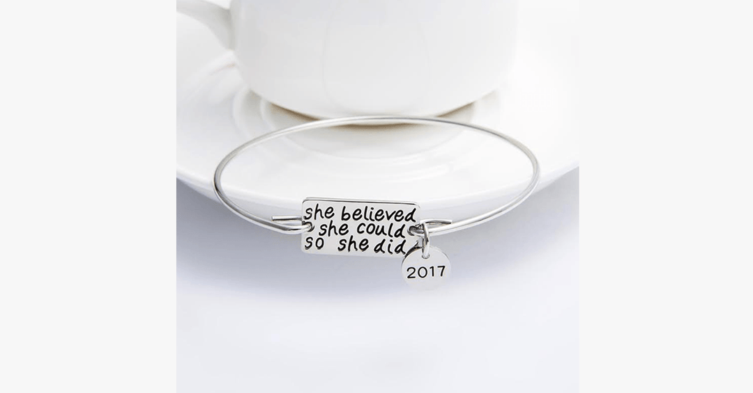 Lisslune | She believed she could, so she did bracelet with 2017 charm