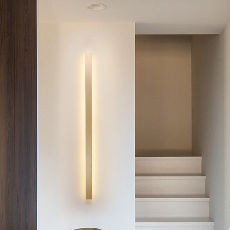 Lisslune | Simple linear wall lamp metal LED staircase wall light in gold, white/warm/natural light