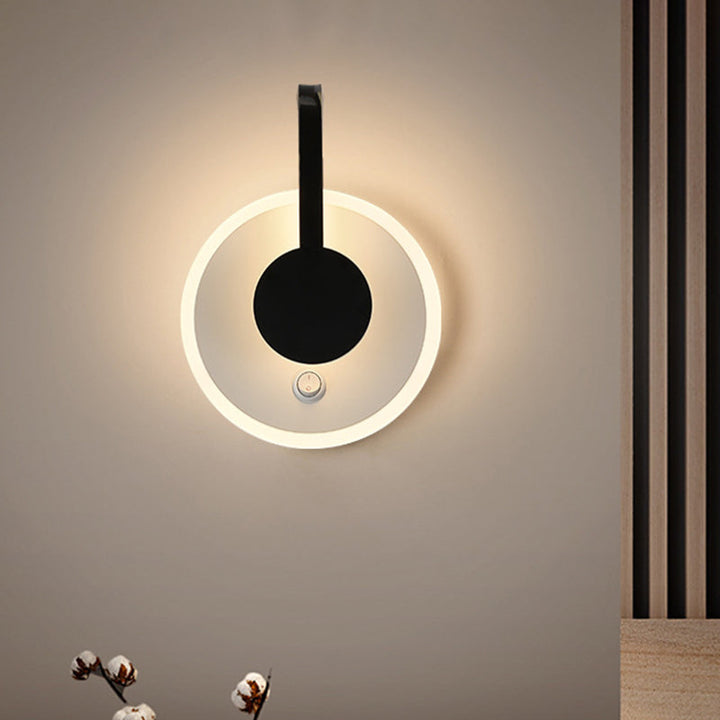 Lisslune | Round and curved wall lamp modern Nordic acrylic LED black wall light in warm/white light