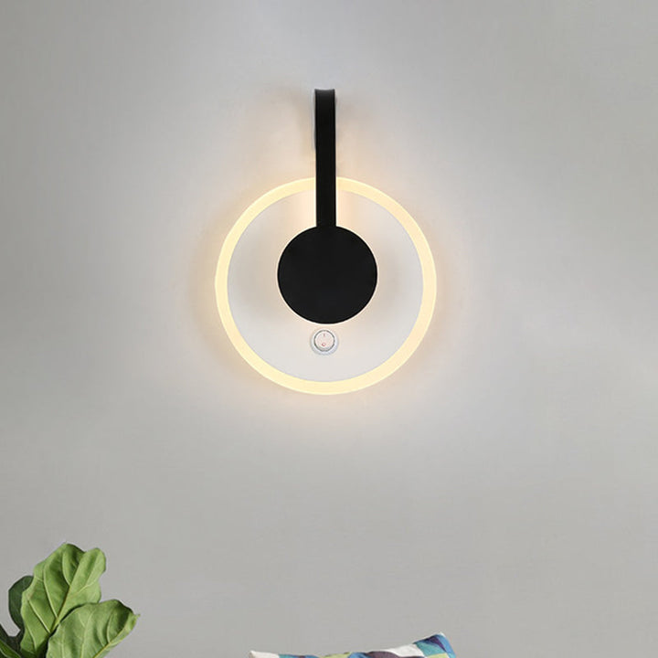 Lisslune | Round and curved wall lamp modern Nordic acrylic LED black wall light in warm/white light