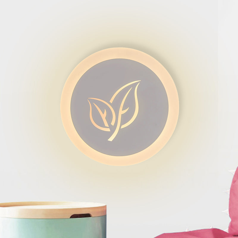 Lisslune | Modern Circle Wall Lamp made of Acrylic for the Living Room with LED Ceiling Light in White with Leaf Pattern
