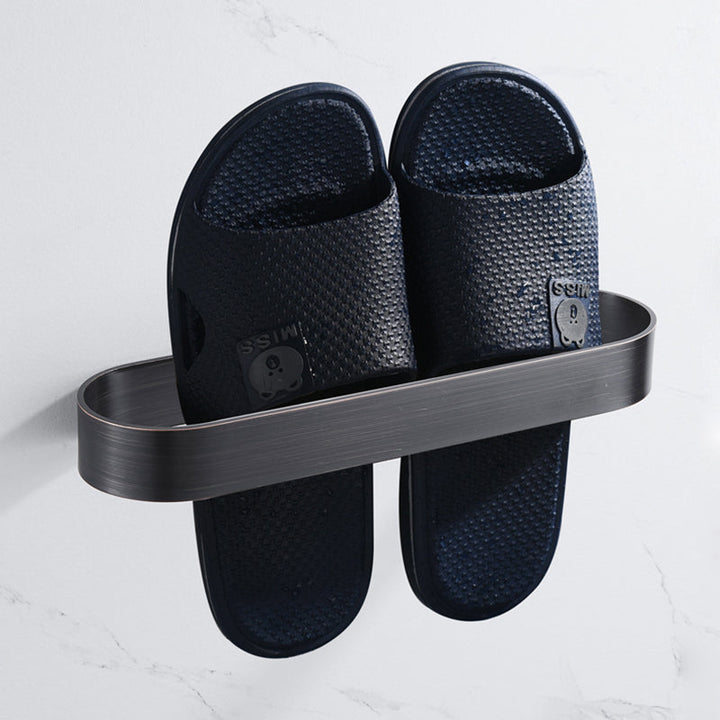 Lisslune | 2-piece modern bathroom hardware set in gold/black, towel holder