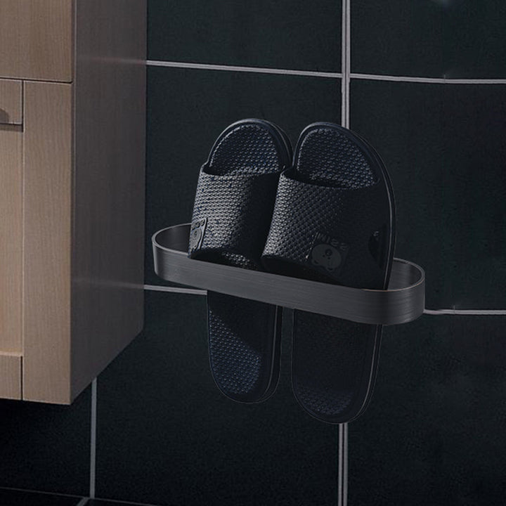 Lisslune | 2-piece modern bathroom hardware set in gold/black, towel holder