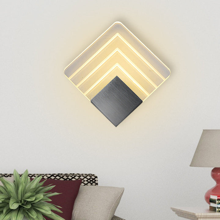 Lisslune | Modernism Squared Wall Light Metal 5.5"/8" B LED Corner Wall Light in Black/Silver with Acrylic Shade