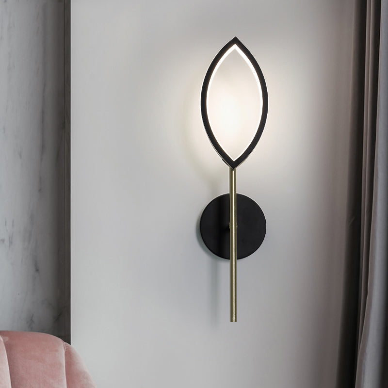 Lisslune | Leaf-shaped Metallic Wall Lamp Simple Black and Gold Surface LED Wall Light for the Living Room