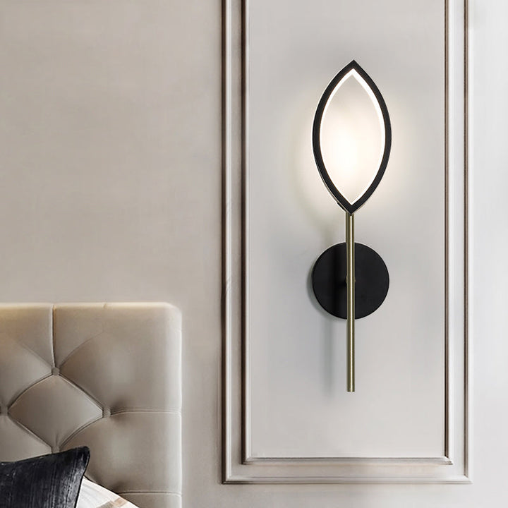 Lisslune | Leaf-shaped Metallic Wall Lamp Simple Black and Gold Surface LED Wall Light for the Living Room