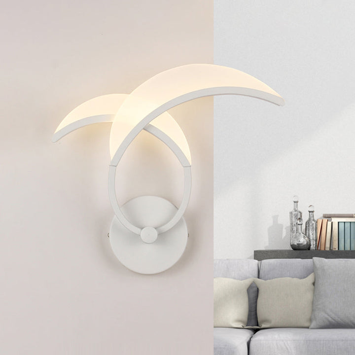 Lisslune | White double curved linear wall lighting minimalist LED metal wall-mounted wall light in warm/white light with meniscus acrylic diffuser
