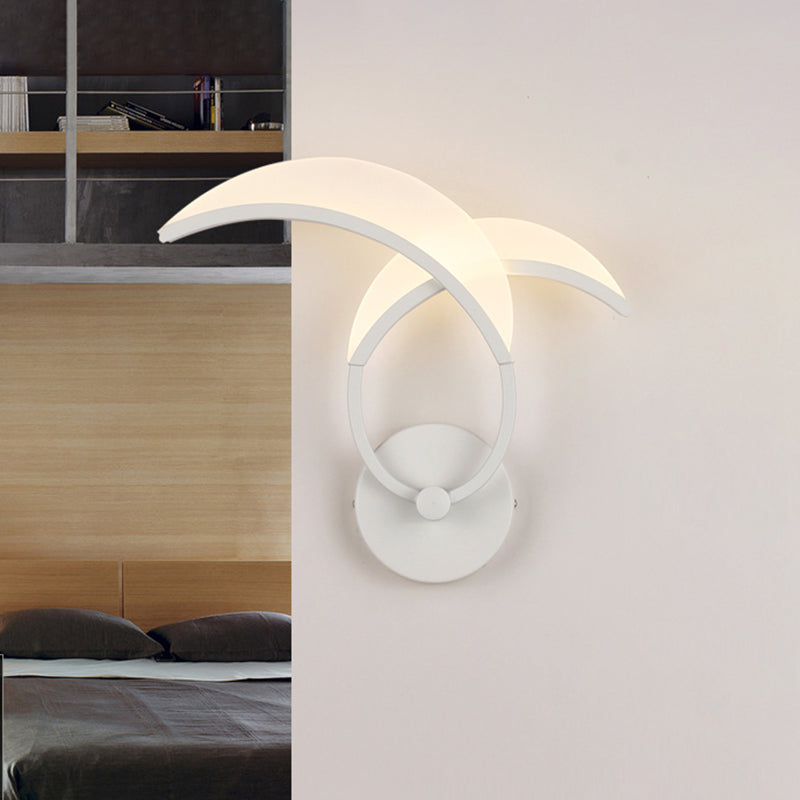 Lisslune | White double curved linear wall lighting minimalist LED metal wall-mounted wall light in warm/white light with meniscus acrylic diffuser