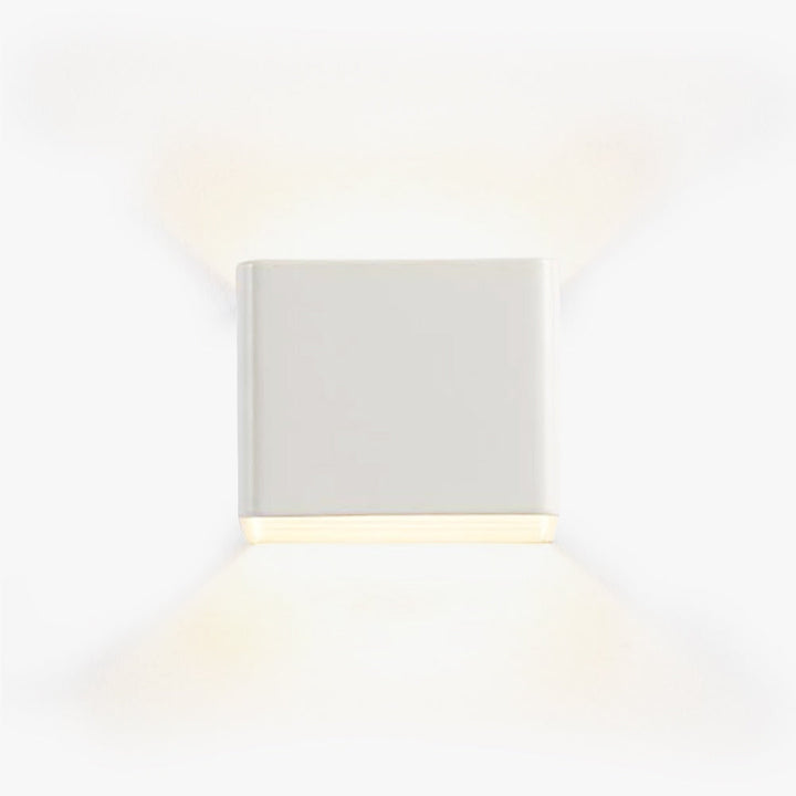 Lisslune | OrrSquare – Modern square wall lamp for stylish lighting