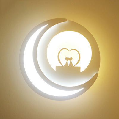 Skørter | Modern Moon Wall Lamp with Cartoon Pattern Acrylic LED Wall Light in White for Children's Room