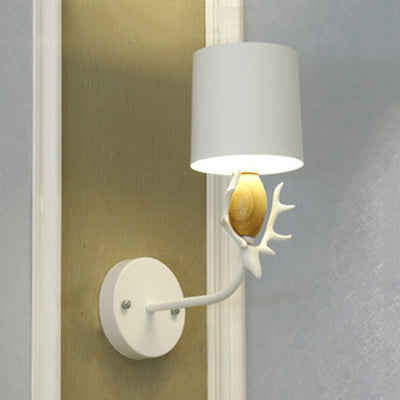 Skørter | Beautiful deer head wall lamp with cylindrical shade metal single light wall light for children's room