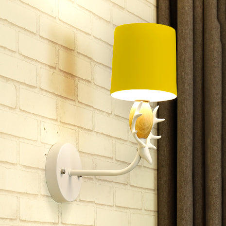 Skørter | Beautiful deer head wall lamp with cylindrical shade metal single light wall light for children's room