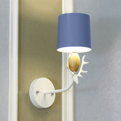 Skørter | Beautiful deer head wall lamp with cylindrical shade metal single light wall light for children's room