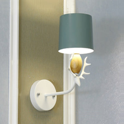 Skørter | Beautiful deer head wall lamp with cylindrical shade metal single light wall light for children's room