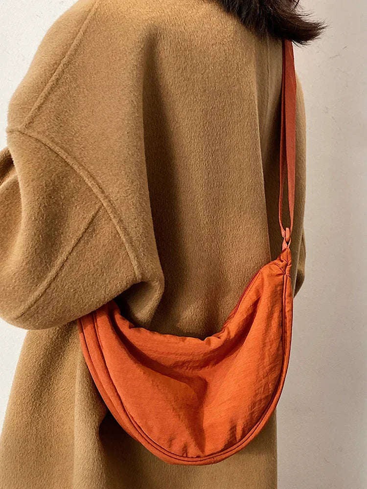Lisslune | Haze Bag️ | The fashionable dumpling bag for a stylish outfit