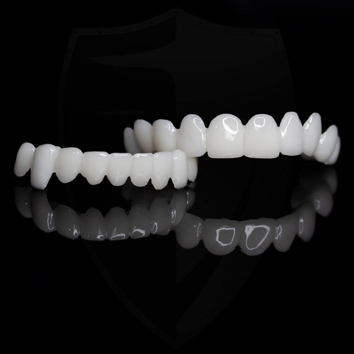 Lisslune | Smile Lens – Adjustable White Denture for Direct Smile Correction