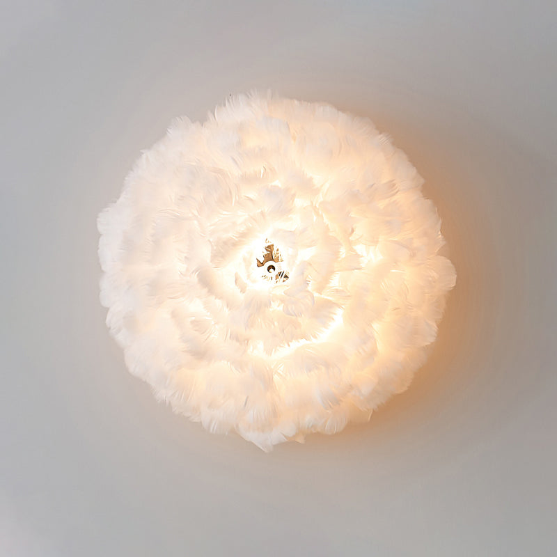 Skørter | Blooming Natural Feather Wall Lamp Modern Stylish 1 Head Gray/White Sconce Lighting for Living Room