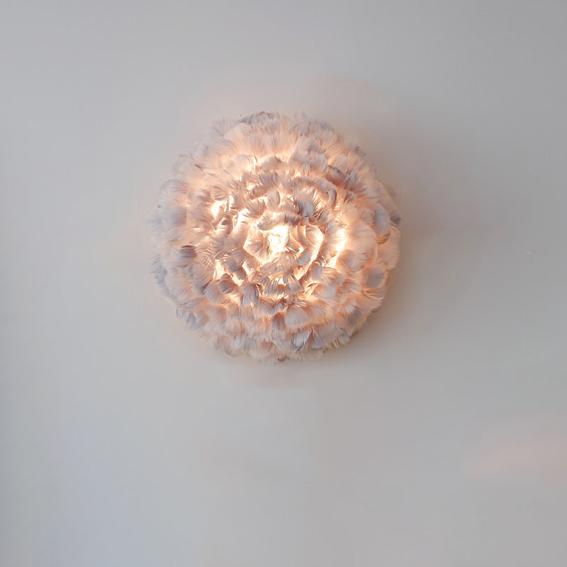 Skørter | Blooming Natural Feather Wall Lamp Modern Stylish 1 Head Gray/White Sconce Lighting for Living Room
