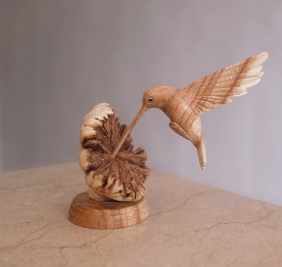 Lisslune | Hummingbird Feeding on a Flower, Handmade Sculpture