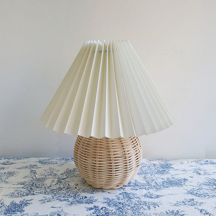 Lisslune | Bambrella - Minimalist Night Lamp made of Rattan