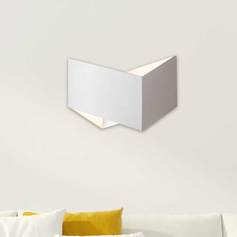 Lisslune | Modern Geometric Wall Lamp Metal LED Stair Lighting Wall Mounted In White/Black