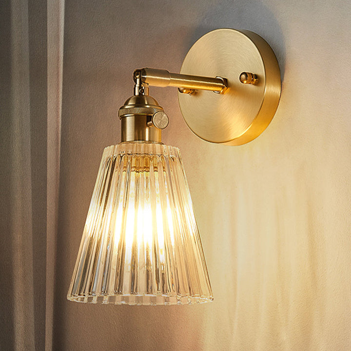 Skørter | Tapered Clear Texture Glass Wall Light Industrial Single Bulb Dining Room Wall Lamp in Brass