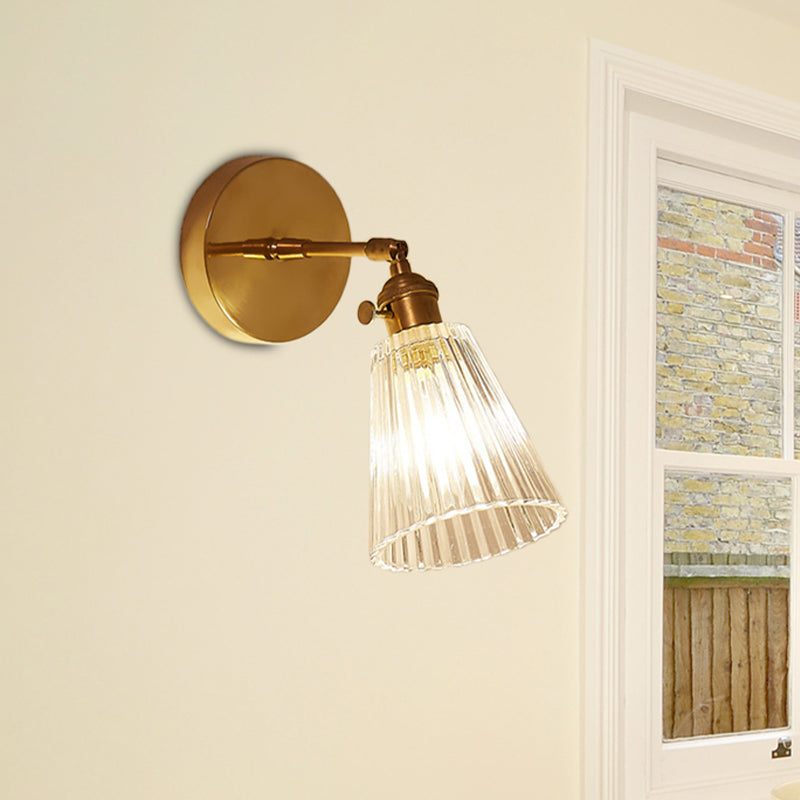 Skørter | Tapered Clear Texture Glass Wall Light Industrial Single Bulb Dining Room Wall Lamp in Brass