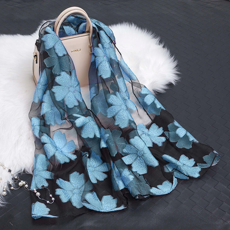 Lisslune | Silk scarf with cut flowers hollow motif