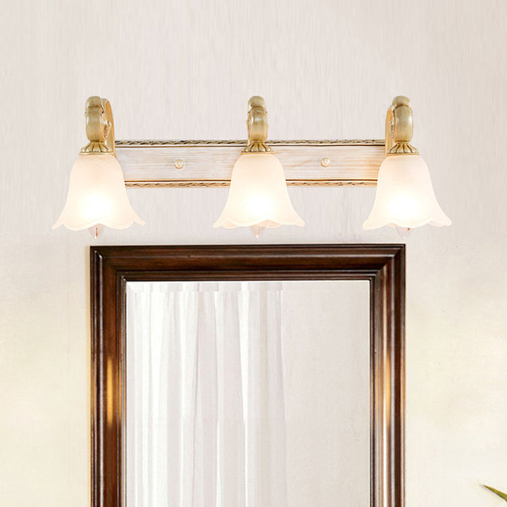 Skørter | 1/2/3-Head Flower Vanity Light Fixture Colonial Style Gold Opal Glass Wall Lamp for Bathroom