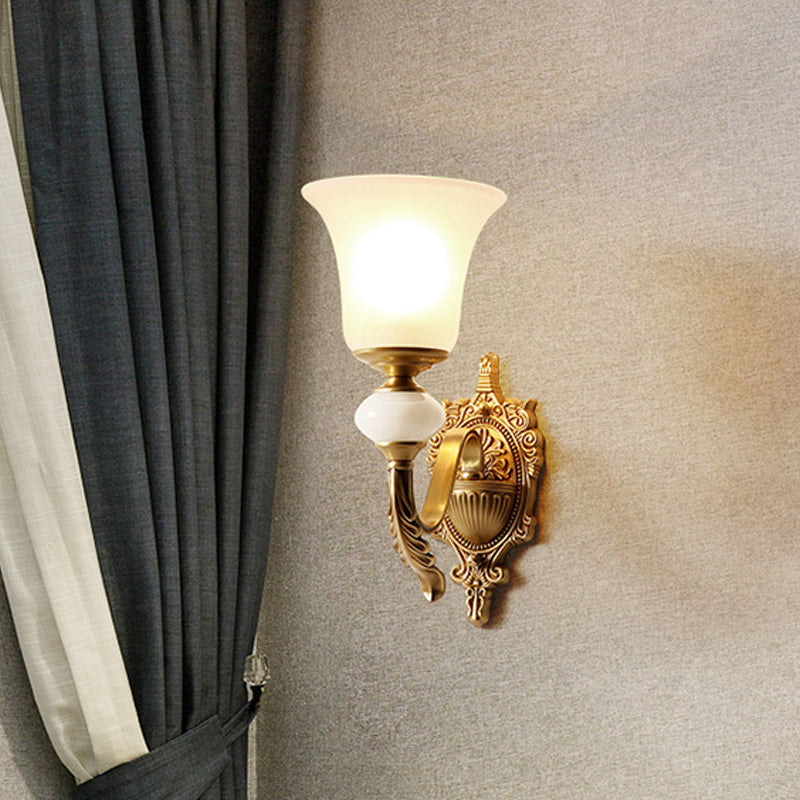 Skørter | Opal Glass Bell Up Wall Lamp Traditional 1-Light Stair Wall Mount Light Fixture in Brass