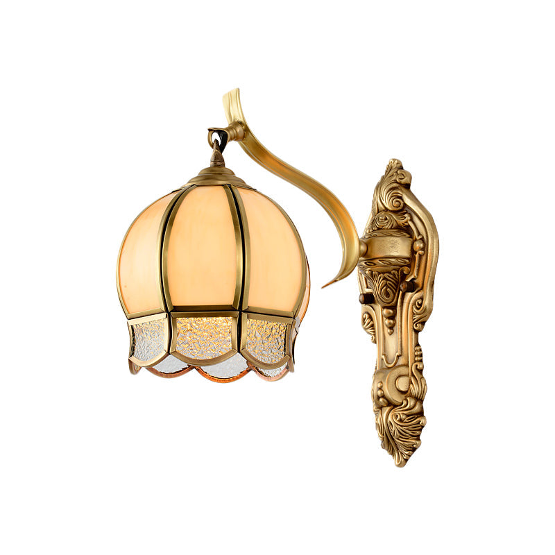 Skørter | 1 Main Wall Mount Lighting Traditional Spherical Tan Glass Wall Lamp in Brass for Living Room