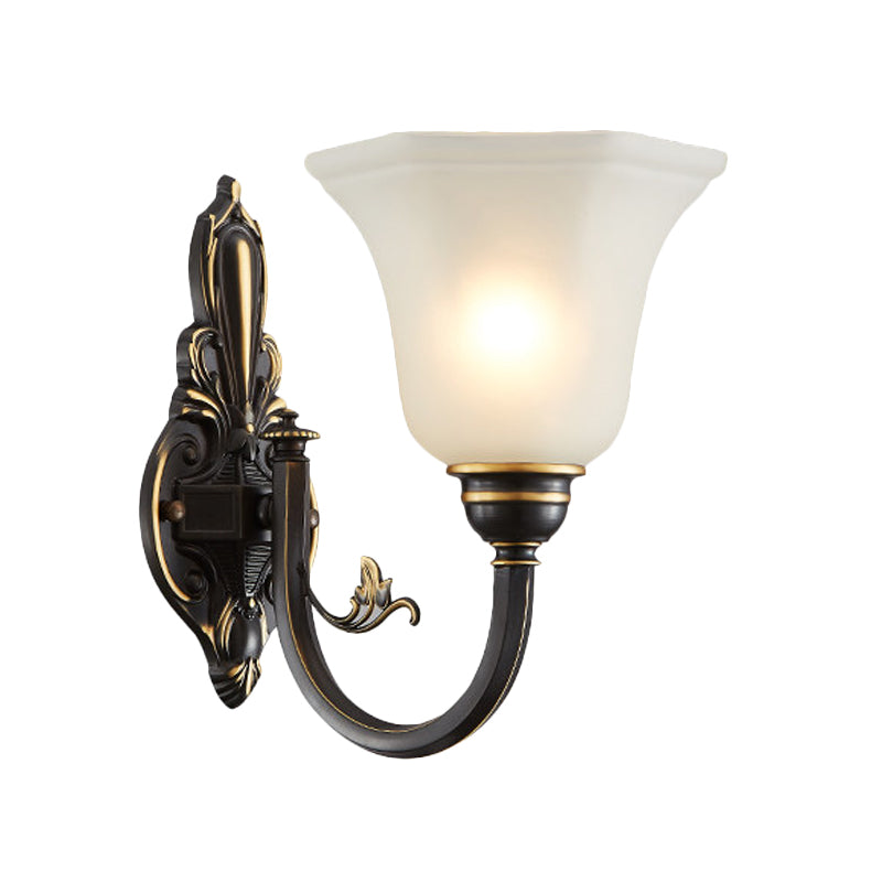 Skørter | Curved Arm Corridor Wall Lamp Traditional Metal 1/2-Cup Brass/Black and Gold Sconce Light with Carved Frosted Glass Shade
