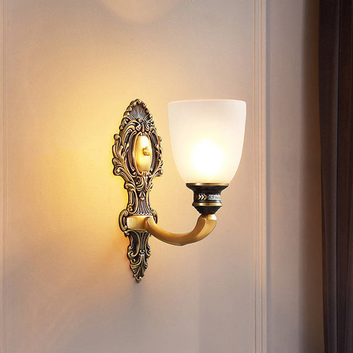 Skørter | Dome Frosted Glass Wall Mount Light Fixture Classic Style 1/2 Cups Bedroom Wall Lighting in Brass